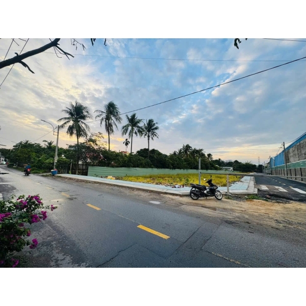 BÁN ĐẤT HẺM 1/ AN PHÚ ĐÔNG 3 – KẾ BÊN VILLA AN PHÚ ĐÔNG