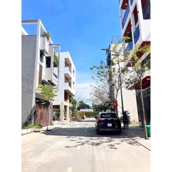 HẠ GIÁ SỐC – 4,1 TỶ GIẢM CÒN 3,8 TỶ